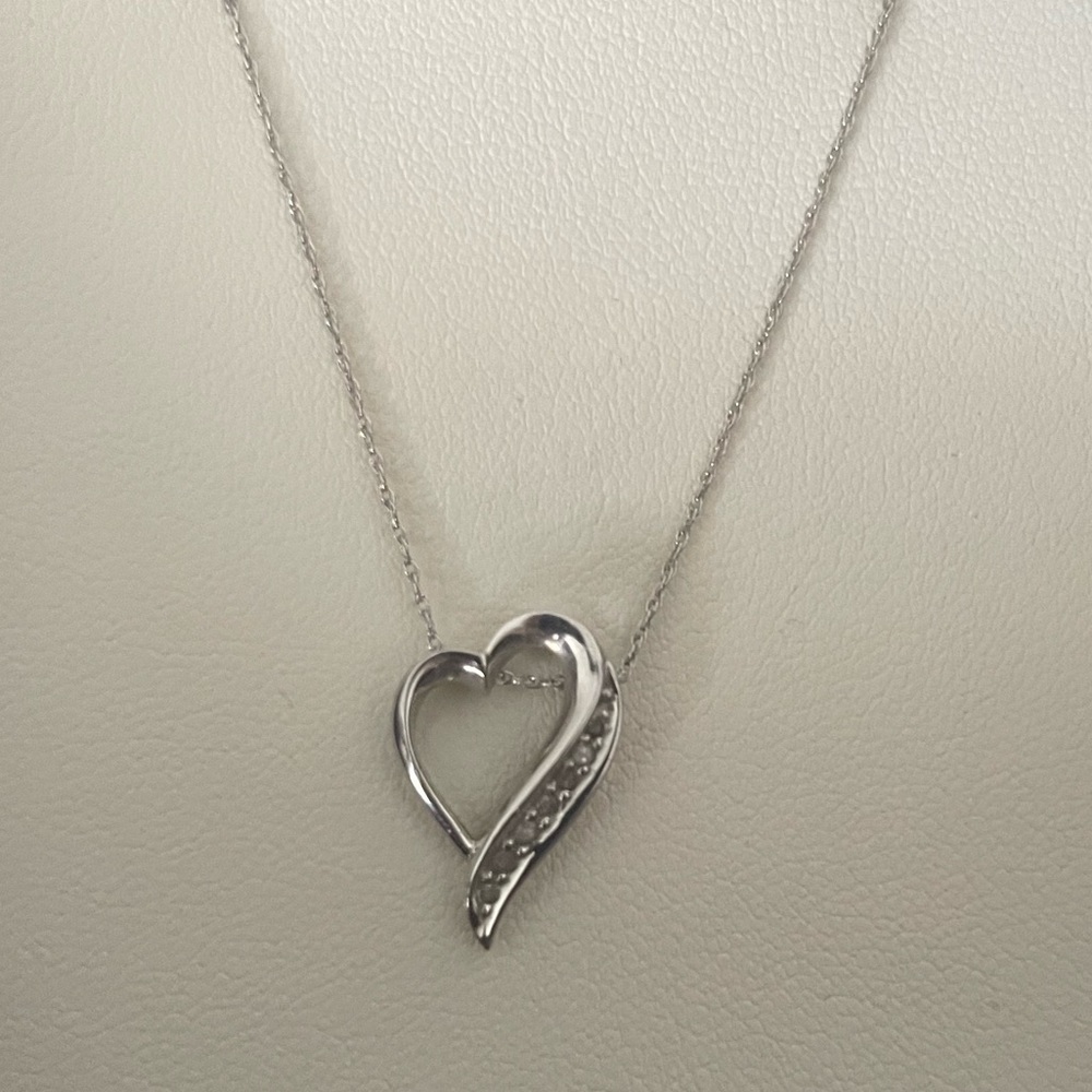 ✨Silver Heart Diamond Necklace💎